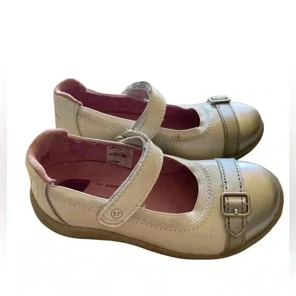 Stride Ride Chandra White Silver Patent Leather Mary Jane Shoes Toddler SZ 9.5